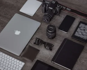 Whoosh Holiday Gift Guide Tech Gadgets 1000x La mejor web de tecnologia