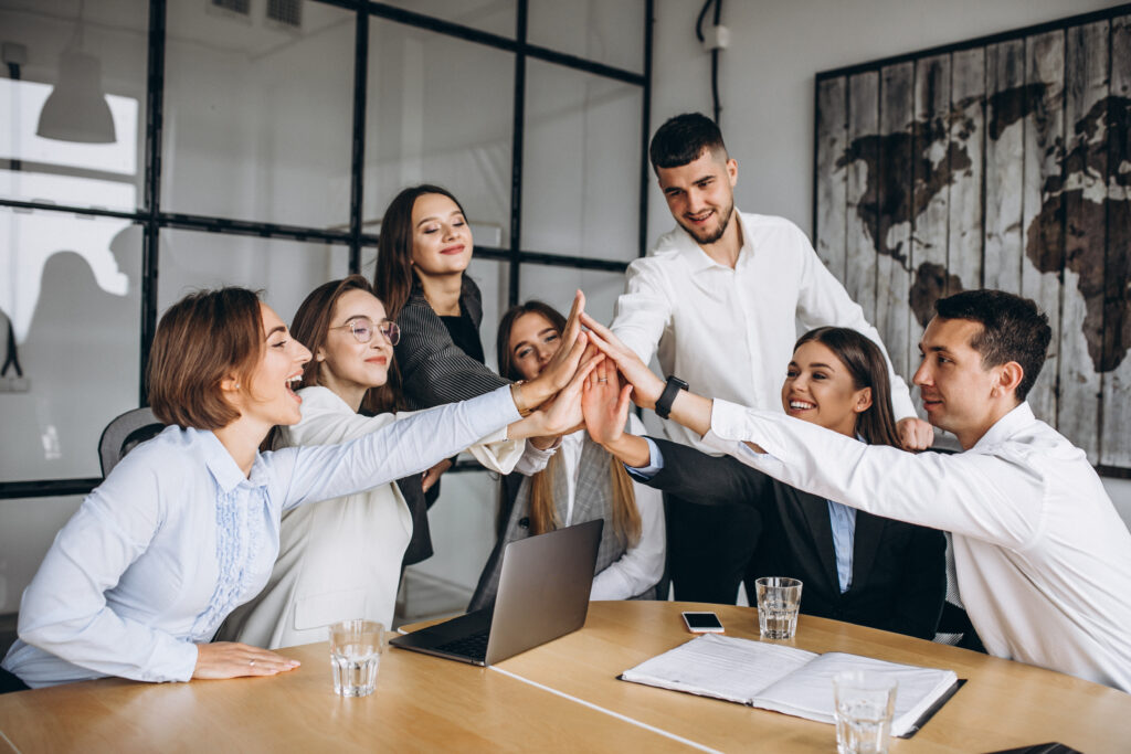 Group of people working out business plan in an office group people working out business plan office La mejor web de tecnologia